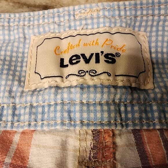 EUC Levi's Plaid Chino Shorts  Sz 6. - Picture 3 of 5